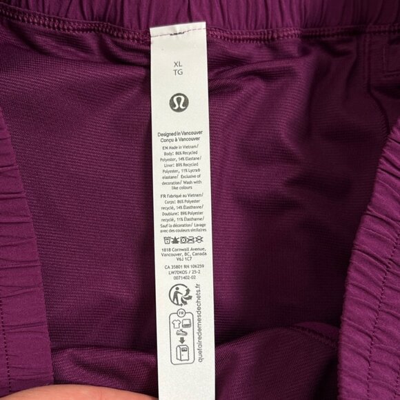 Lululemon NWT Shake It Out High-Rise Running Short 2.5" Chilled Grape - Picture 6 of 8